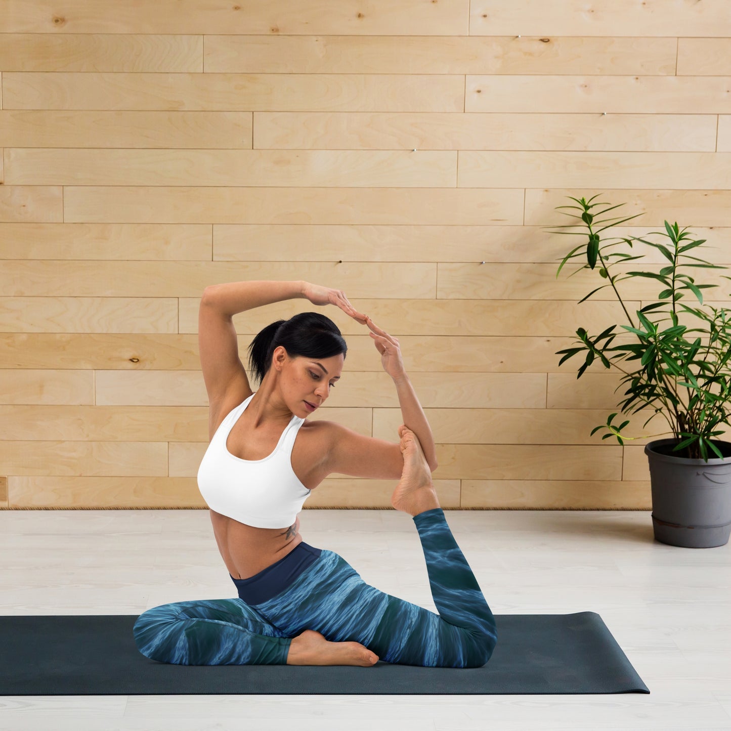 Yoga Leggings: Texture of the Tide