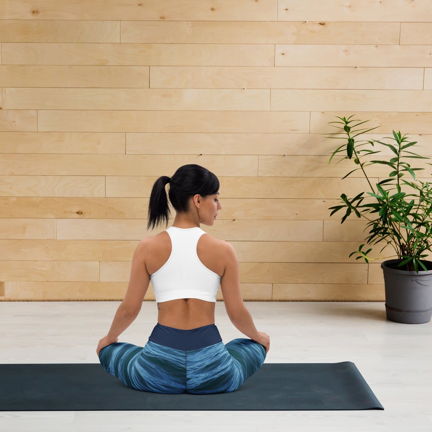 Yoga Leggings: Texture of the Tide