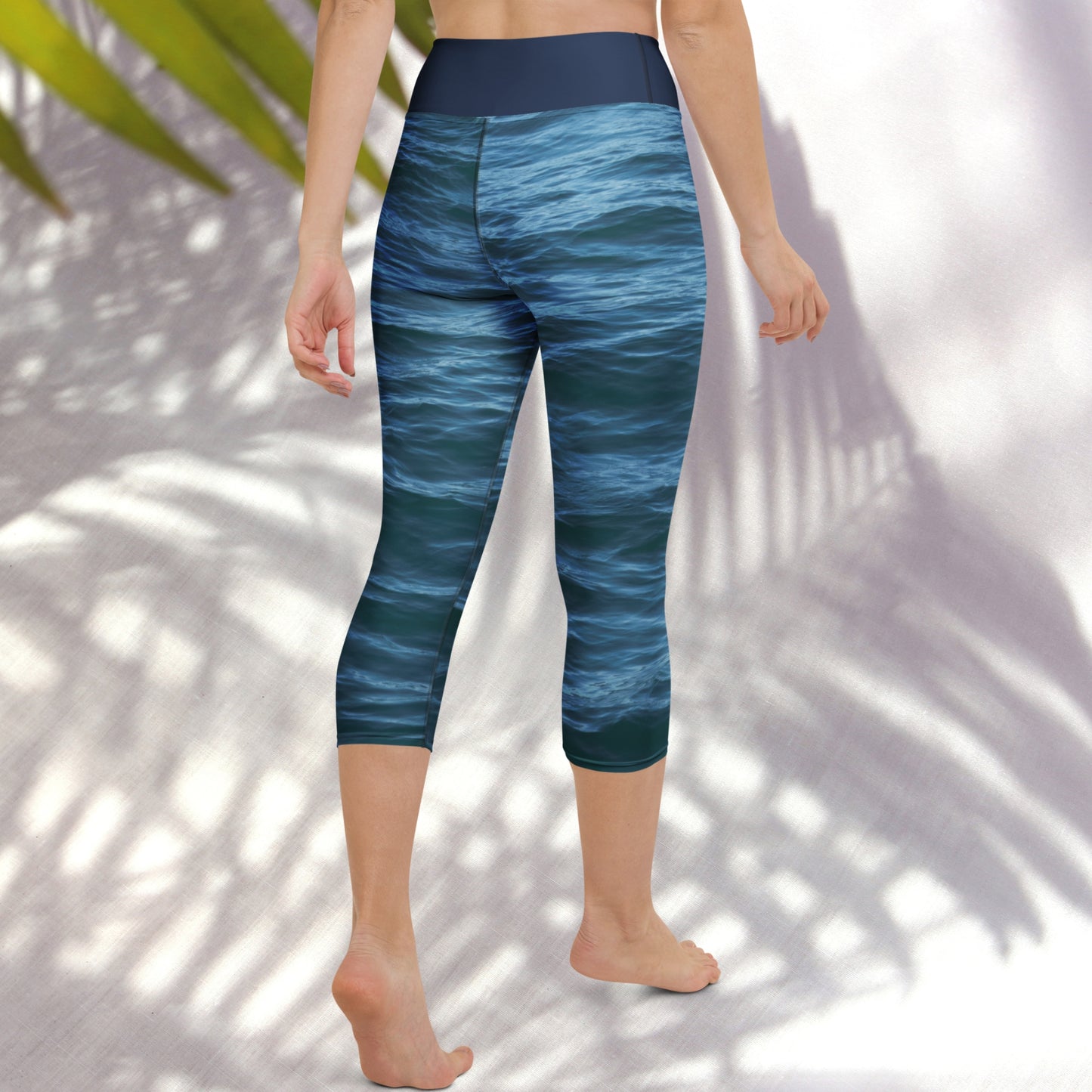 Yoga Capri Leggings: Texture of the Tide