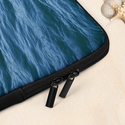 Laptop Sleeve: Texture of the Tide